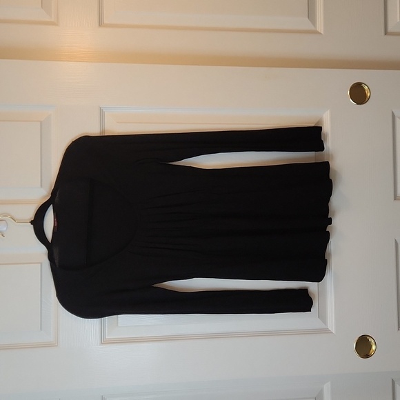 mark. Women's Black Scoop Neck Tunic Top Size S - Picture 2 of 9